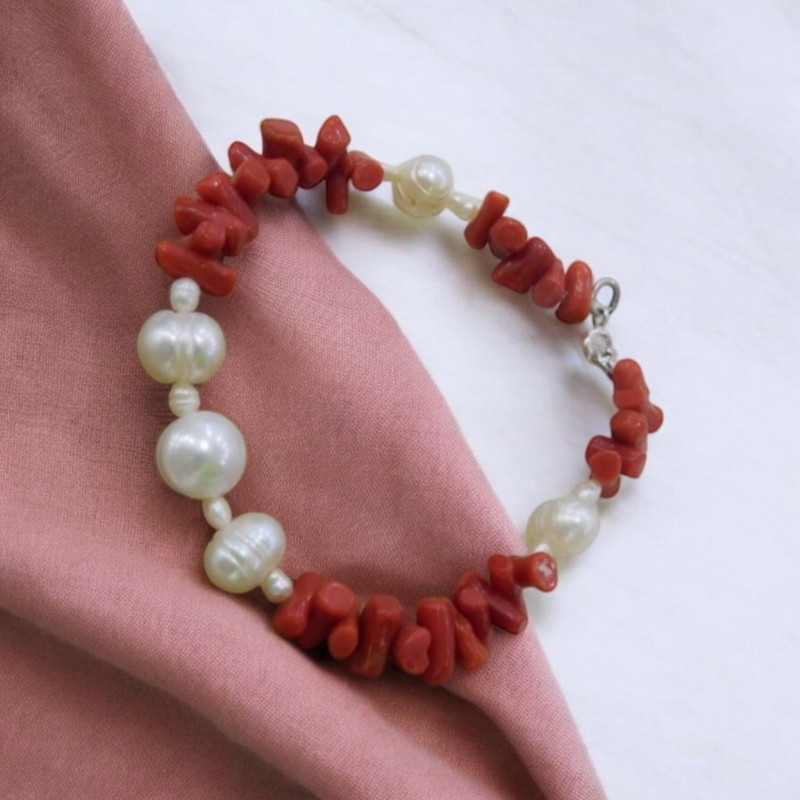 سوار مرجان فاخر – اختيار راقٍ لمن يعشق اللمسات الطبيعية