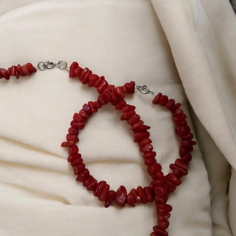 طقم قباءلي مرجان 🪸 و فضة - صورة 3