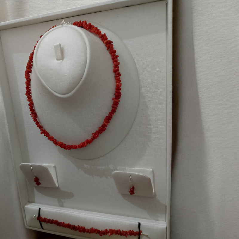 طقم قباءلي مرجان 🪸 و فضة - صورة 4