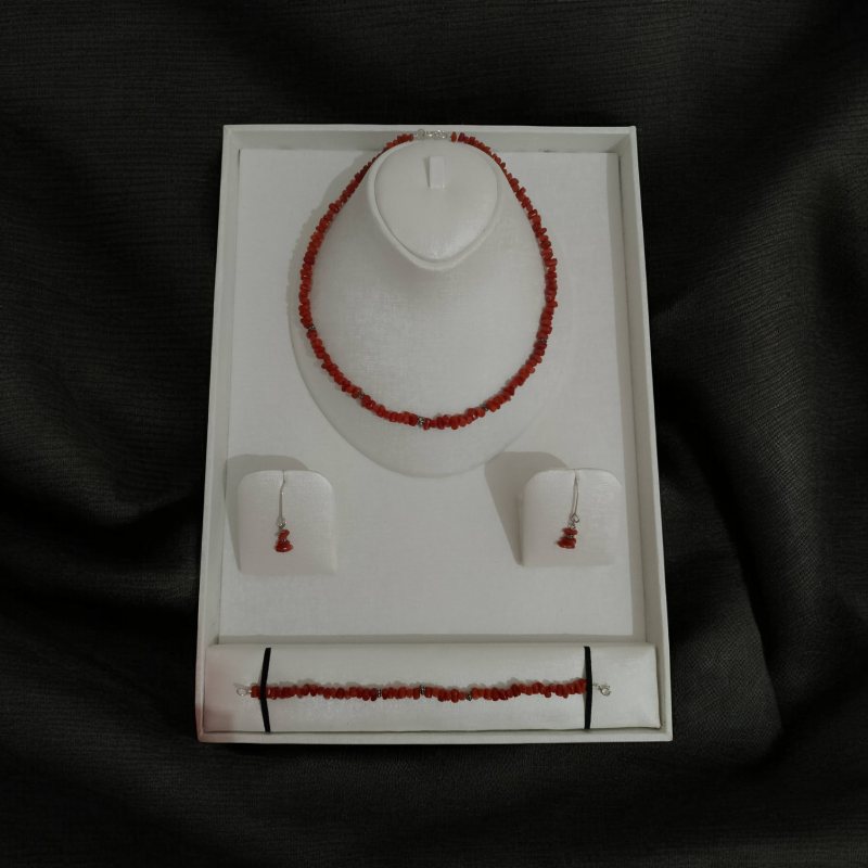 طقم مرجان قبائلي أصيل – أناقة التراث ولمسة عصرية