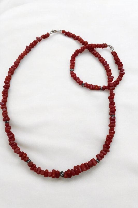 طقم مرجان قبائلي أصيل – أناقة التراث ولمسة عصرية - صورة 3