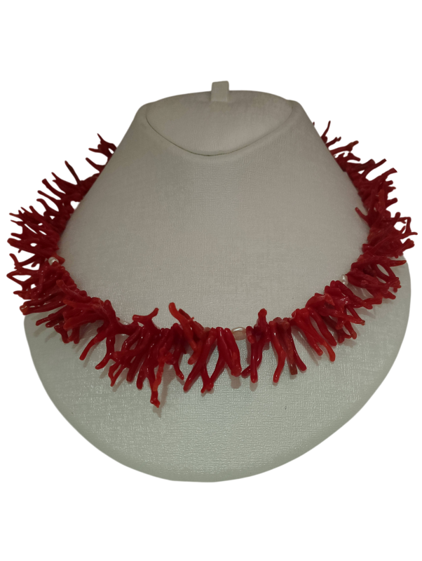 تألقي بعقد فاخر بالمرجان واللؤلؤ – لمسة أنثوية لا تقاوم - صورة 2