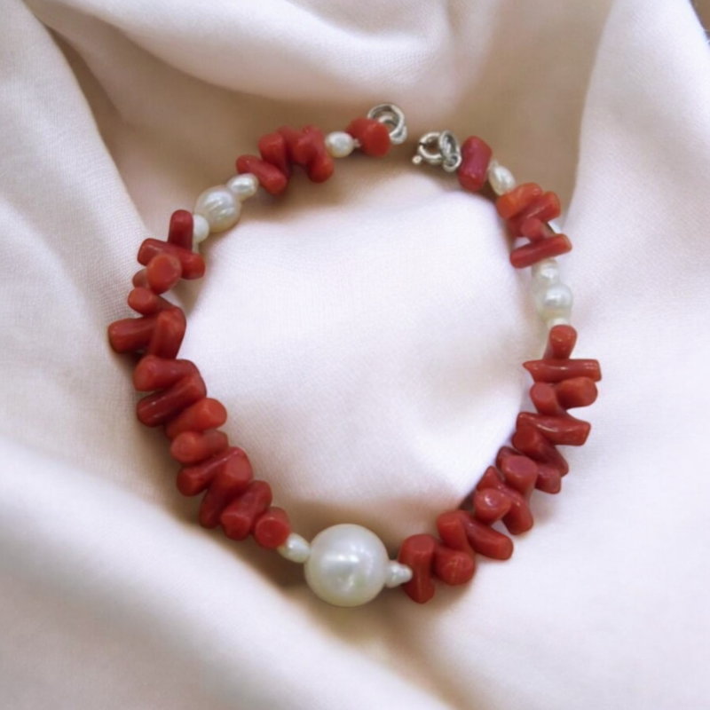 ابدعي بإطلالة فريدة مع مجوهرات Red Gold