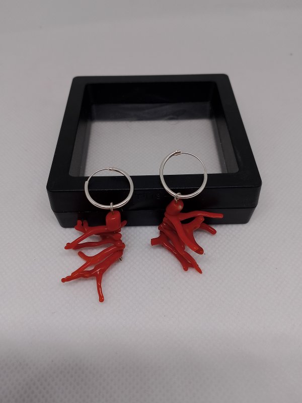 حلقات فضة و مرجان🪸 طبيعي اصيل; أناقة بسيطة لكل يوم 